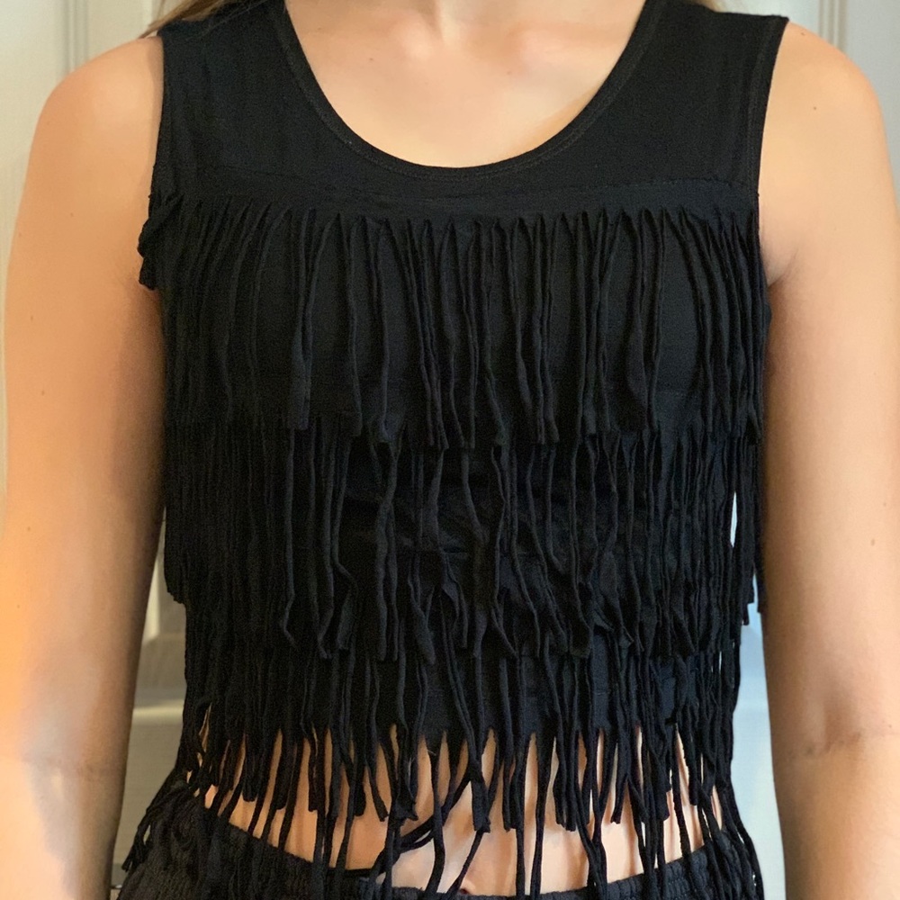 Random hearts fringe tank top size L